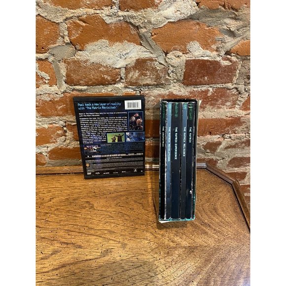 THE MATRIX REVISITED. Plus ULTIMATE MATRIX - Picture 2 of 2